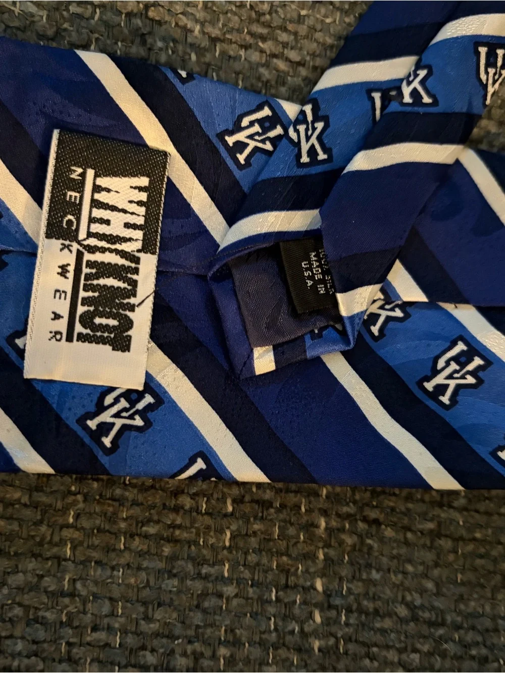 University of Kentucky Blue Stripe Logo Tie